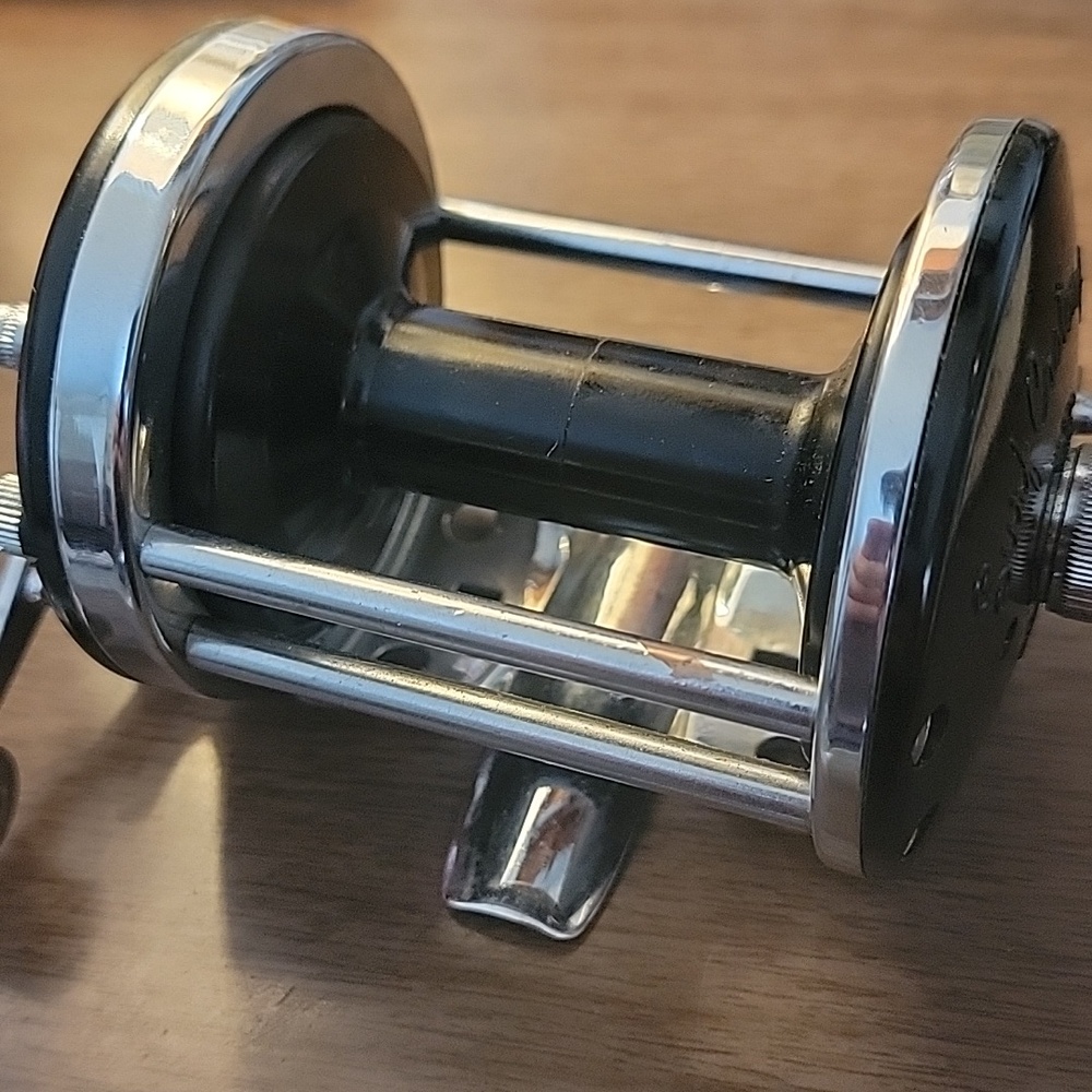Penn Reel - Picture 7 of 13